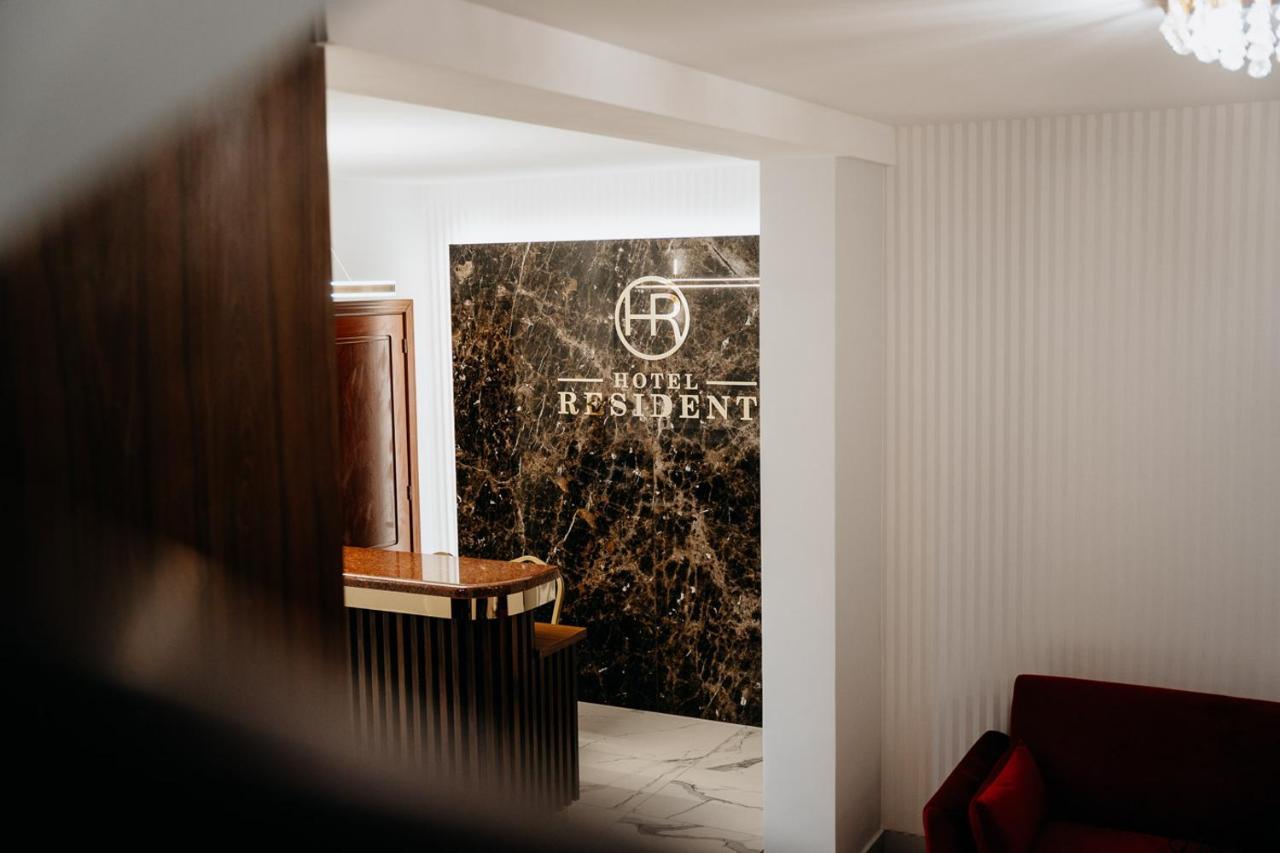 Hotel Resident Nowa Sarzyna Exterior photo